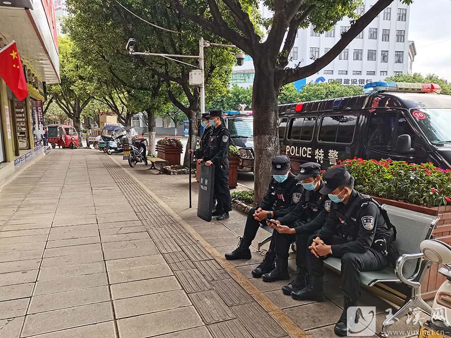 華寧縣公安局 副本