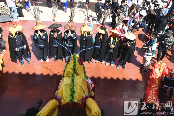 祭龍儀式。