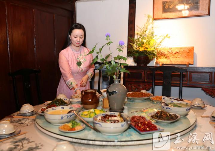 藝銘軒飯店為顧客呈現(xiàn)玉溪地道的傳統(tǒng)美食。