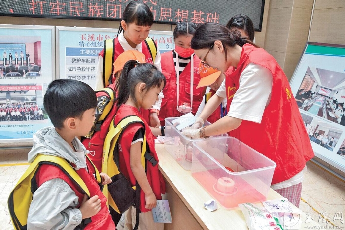 學(xué)習(xí)處理傷口。