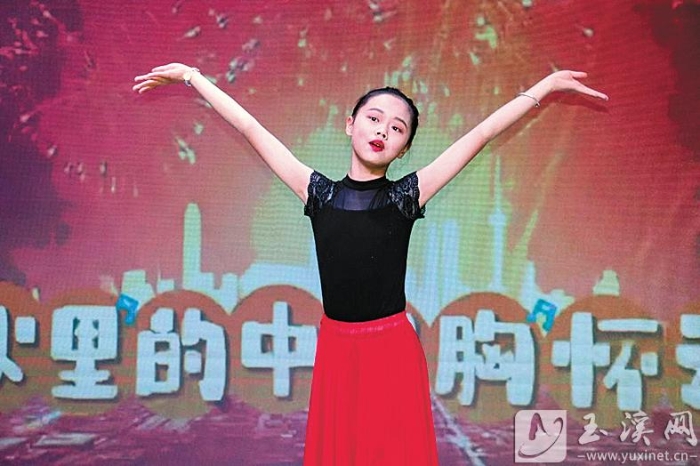 舞蹈表演《燈火里的中國》。