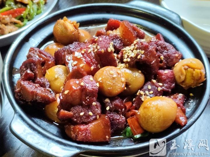 外婆紅燒肉。