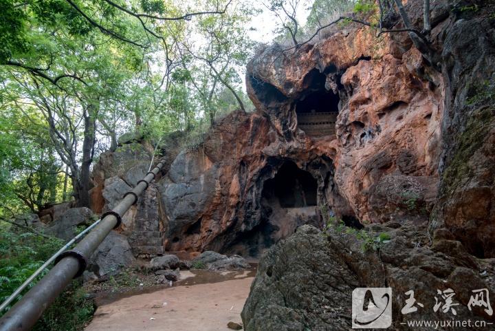 華寧龍洞，即寧州八景中的“春雷古洞”所在地。