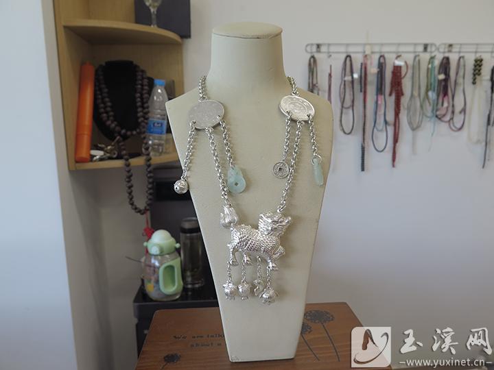 麒麟項(xiàng)圈。